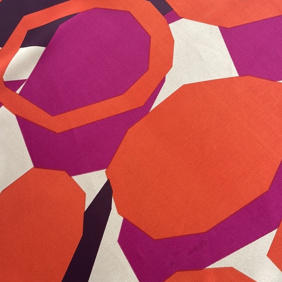 NWOT KLD Signature Abstract Satin Look Halter Mini Dress -Medium - Picture 7 of 9